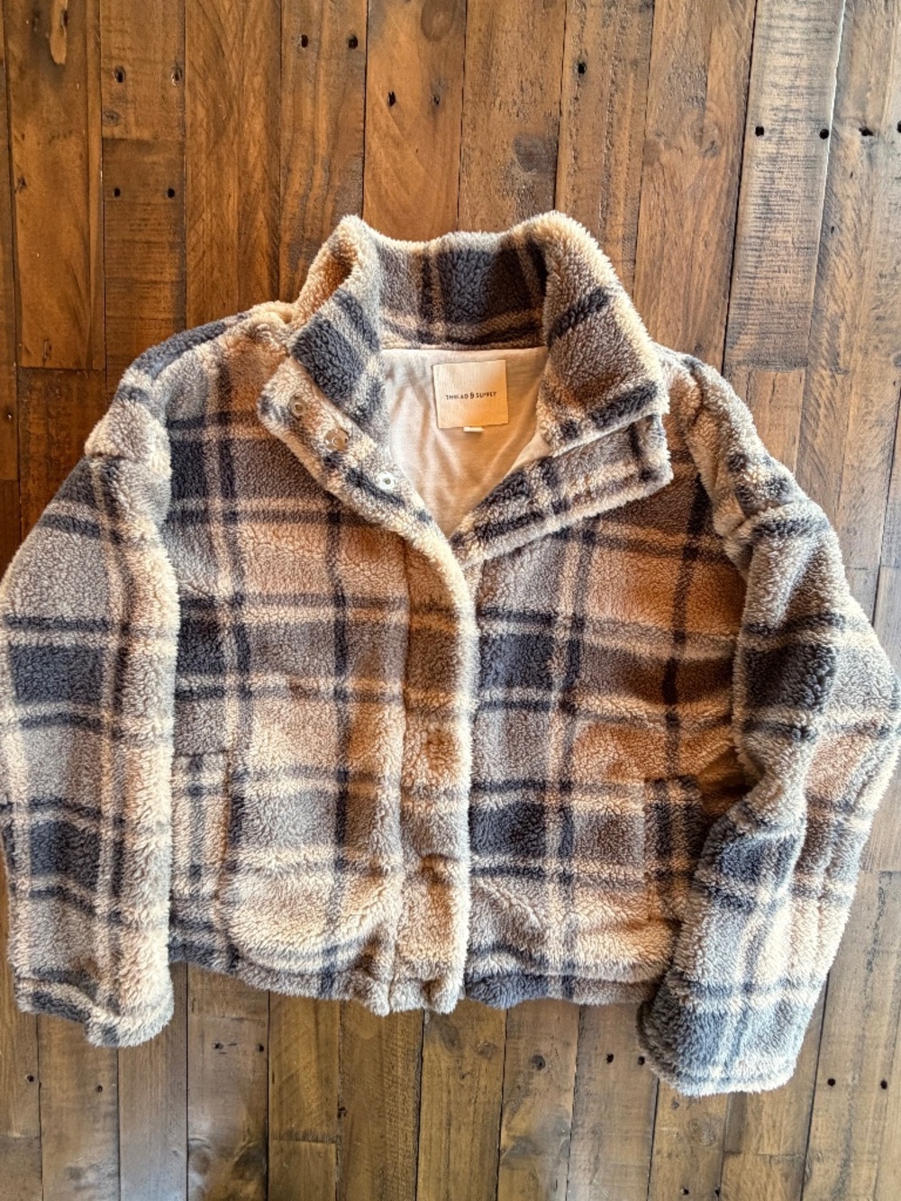 Thread & Supply Plaid Sherpa Fleece Jacket Cream Gray Size L EUC